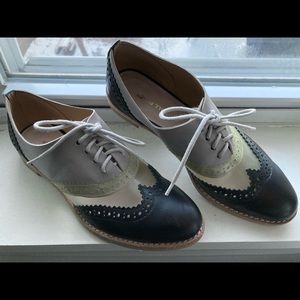 ALL BLACK Women's Clear Panel Oxford